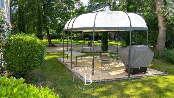 Bergerac, Château 11 Chambres -  594 m² à vendre