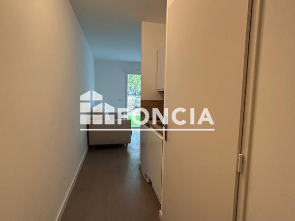 Location Studio meublé 18.37 m² - STUDY'HOP Orleans 45100