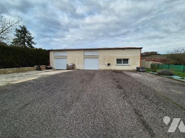 À vendre à Beaunay (51270), bâtiment d'environ 250 m², entièrement rénové à neuf en 2022,