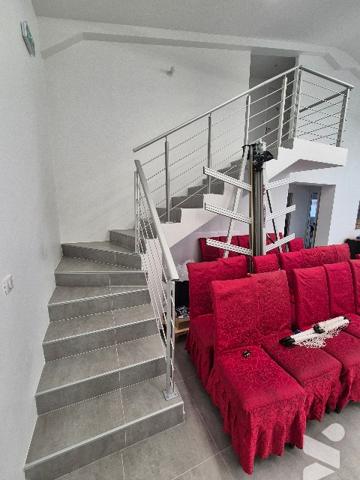 À vendre à Beaunay (51270), bâtiment d'environ 250 m², entièrement rénové à neuf en 2022,