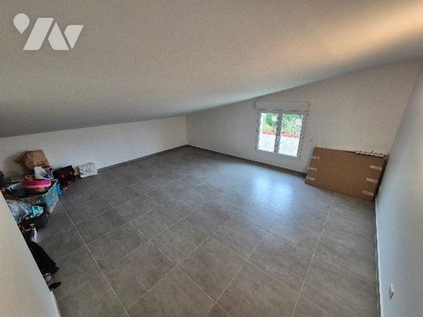 À vendre à Beaunay (51270), bâtiment d'environ 250 m², entièrement rénové à neuf en 2022,