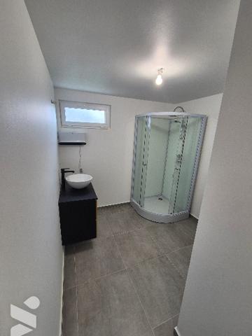 À vendre à Beaunay (51270), bâtiment d'environ 250 m², entièrement rénové à neuf en 2022,