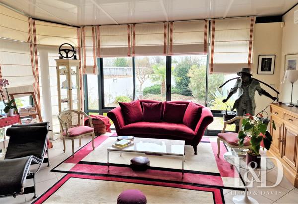 Lumineuse échoppe en pierre d'environ 100 m² avec jardin à Bordeaux Caudéran Primrose