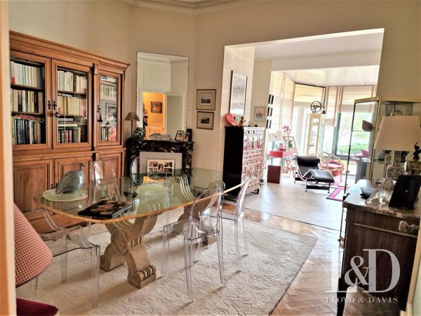 Lumineuse échoppe en pierre d'environ 100 m² avec jardin à Bordeaux Caudéran Primrose