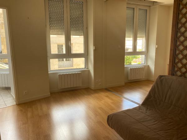 Location appartement Poitiers - 1 pièce(s) - 25 m² - 500 € par mois