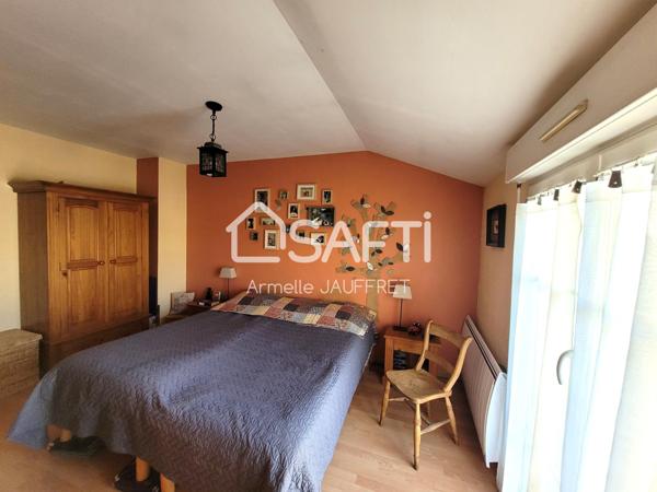 Maison 154m², état neuf, secteur calme, 600m RER.