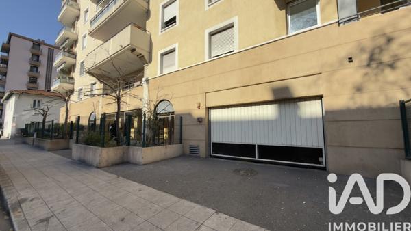 Parking à vendre 12 m² Nice