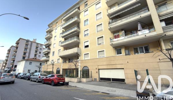 Parking à vendre 12 m² Nice