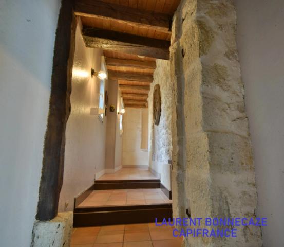 Maison de caractère en pierre à vendre T7 pièces Proche d'AGEN