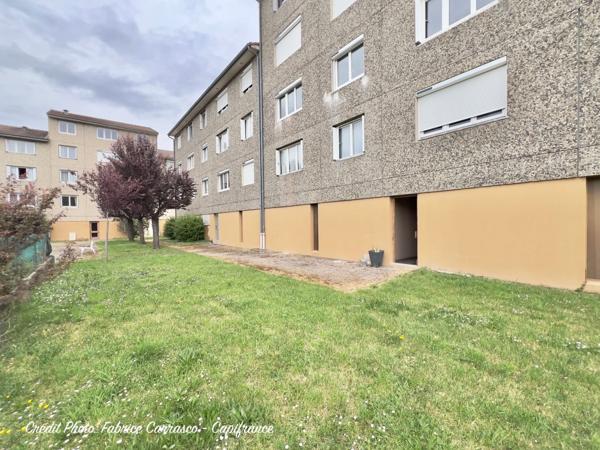 GERZAT (63) OPPORTUNITÉ INVESTISSEUR APPARTEMENT T3 LUMINEUX 60 m² (Loi Carrez) Locataire en place 9 000 €/an Rendement brut 6,50 %
