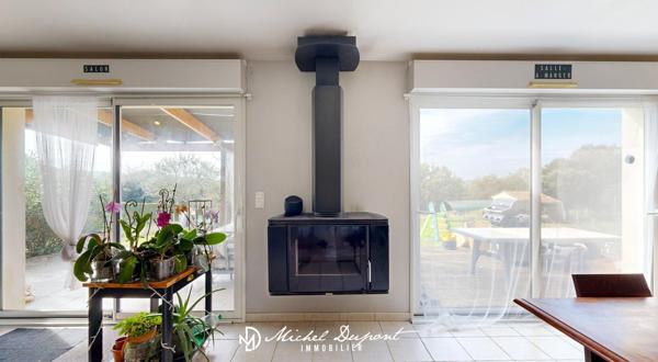 Maison contemporaine de plain pied de 120 m² sur 2582 m² de parc clôturé