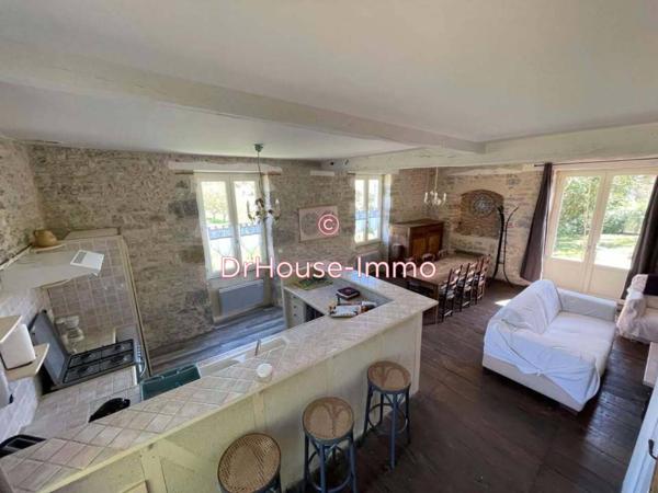 Maison à vendre 16 pièces de 400 m²