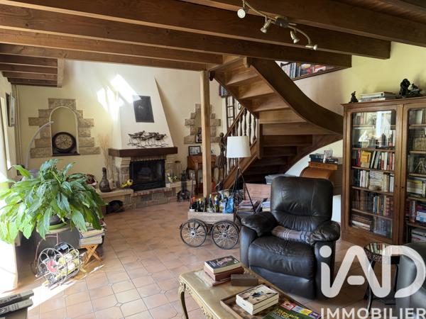 Maison à vendre 5 pièces 99 m² Châteauneuf-du-Faou