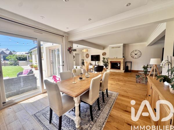 Maison à vendre 6 pièces 203 m² Les Hauts-d'Anjou