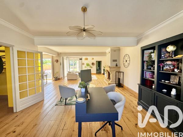 Maison à vendre 6 pièces 203 m² Les Hauts-d'Anjou