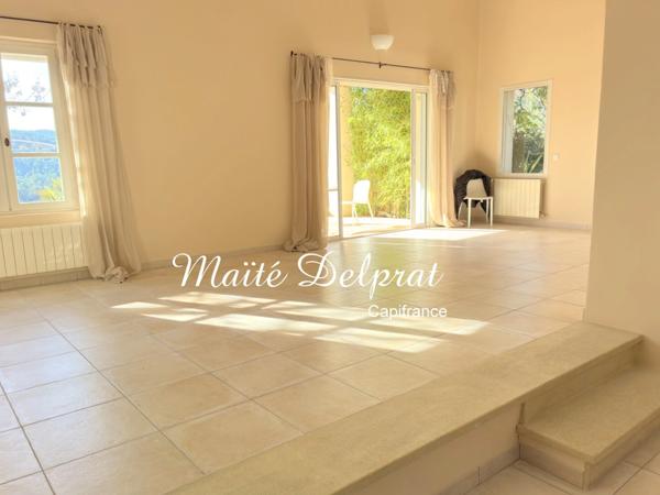 À vendre – Maison d’architecte– Drôme Provençale – 4 chambres avec piscine et jardin paysager