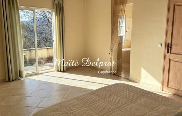 À vendre – Maison d’architecte– Drôme Provençale – 4 chambres avec piscine et jardin paysager