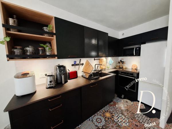 Sète entre les canaux – Appartement 3 pièces traversant avec terrasse