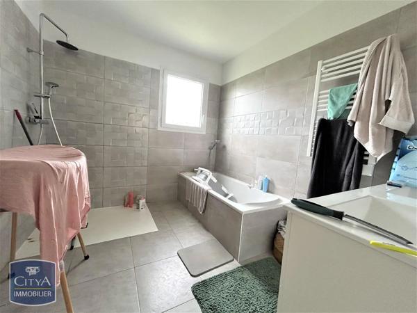Maison à louer 5 pièces 113.36m² La Ville-Dieu-du-Temple (82290)