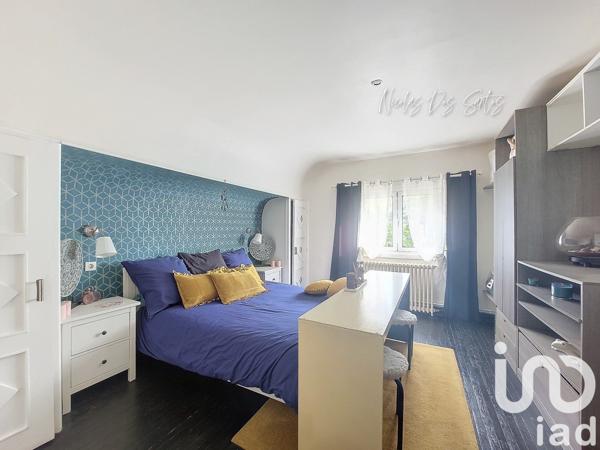 Maison 8 pièces de 278 m² à Lamorlaye (60260)