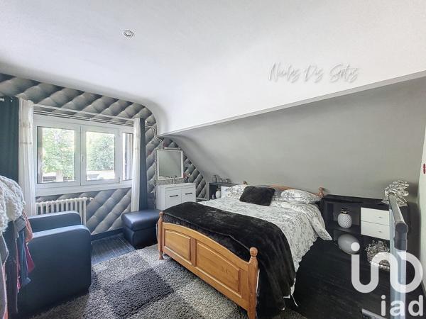 Maison 8 pièces de 278 m² à Lamorlaye (60260)