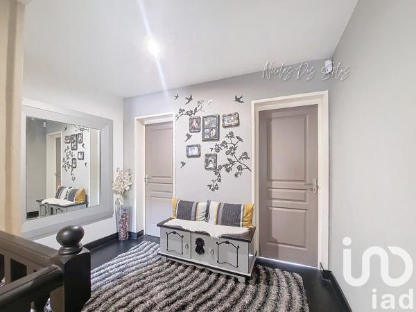 Maison 8 pièces de 278 m² à Lamorlaye (60260)