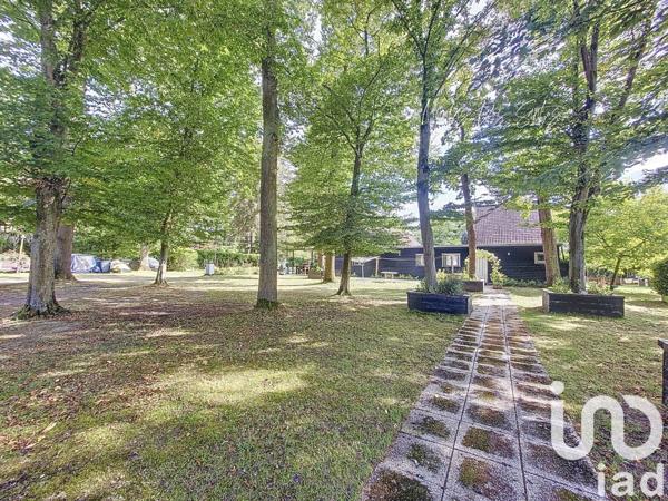 Maison 8 pièces de 278 m² à Lamorlaye (60260)