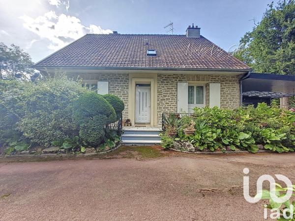 Maison 8 pièces de 278 m² à Lamorlaye (60260)