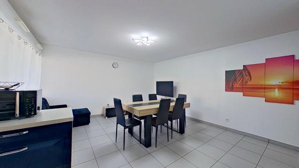 Appartement
         3 pièces
        - 61 m² Exclusivité 177 000 € *