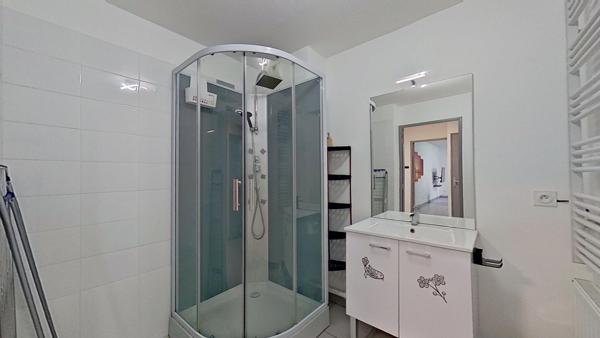 Appartement
         3 pièces
        - 61 m² Exclusivité 177 000 € *
