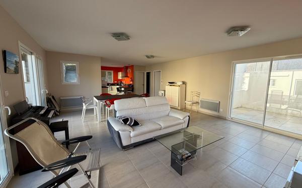 Maison à vendre    11 pièces • 266 m2 Saint-Georges-de-Didonne