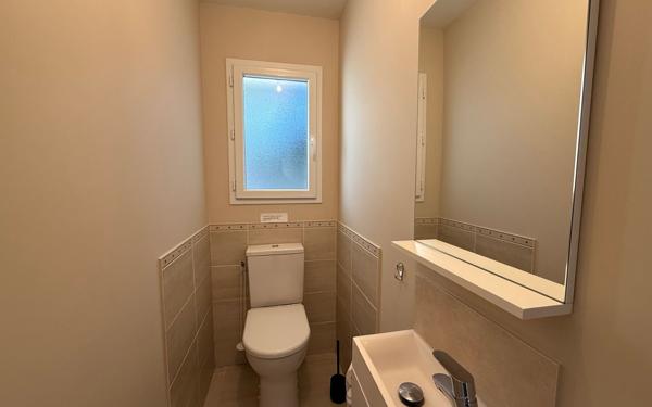 Maison à vendre    11 pièces • 266 m2 Saint-Georges-de-Didonne