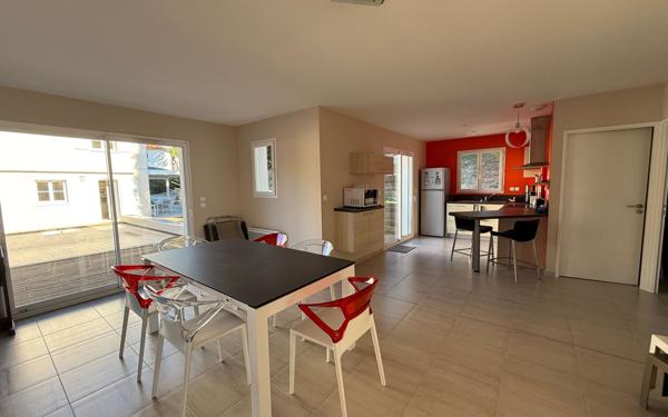 Maison à vendre    11 pièces • 266 m2 Saint-Georges-de-Didonne