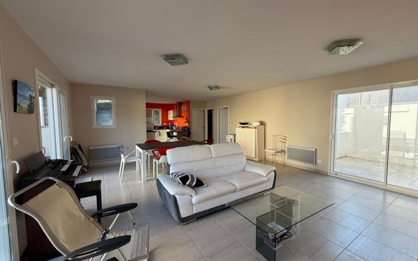 Maison à vendre    11 pièces • 266 m2 Saint-Georges-de-Didonne