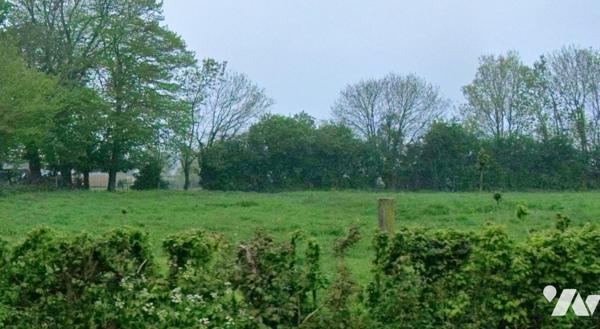 A vendre terrain à bâtir situé à Saulty pour une surface de 2100m²