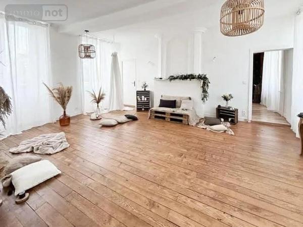 Maison à vendre à Cossé-le-Vivien en Mayenne (53230), ref : 53032-1083