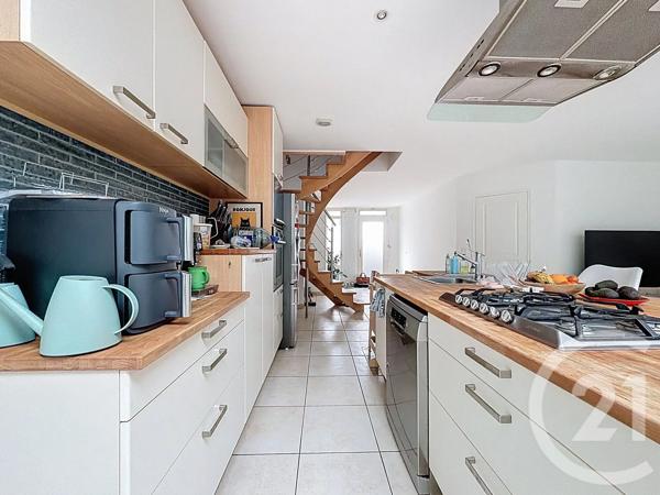 Appartement T5 à vendre  5 pièces - 111 m 2   ANGERS  - 49
