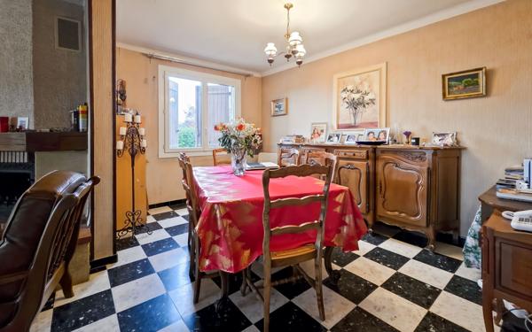 Maison à vendre    3 pièces •  Pujaut