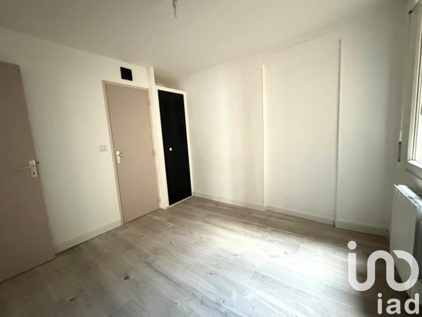 House for sale 2 rooms 70 m² Château-Renard