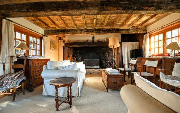 Maison à vendre    6 pièces •  Lanchères