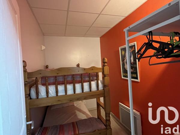 Appartement 3 pièces de 32 m² à Mont-Dore (63240)