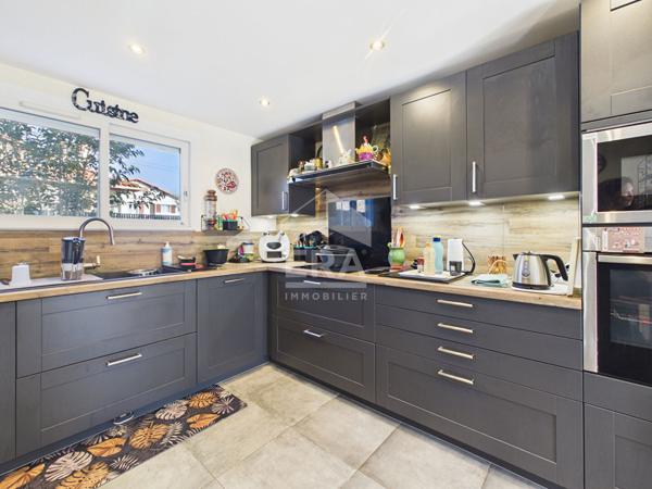 Urcuit - Vente Maison - piscine