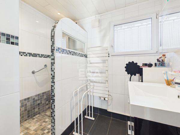 Urcuit - Vente Maison - piscine