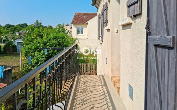 Immeuble à vendre    5 pièces •  Domérat