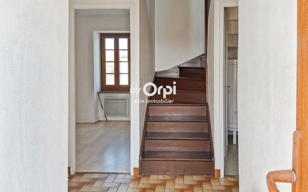 Immeuble à vendre    5 pièces •  Domérat