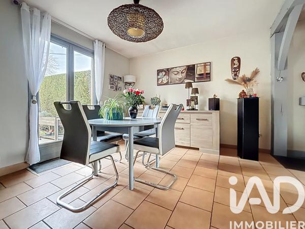 Maison à vendre 6 pièces 117 m² Saint-Chéron