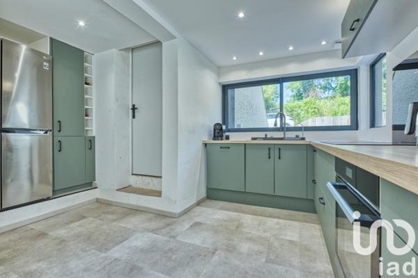 Maison à vendre 6 pièces 185 m² Carignan-de-Bordeaux