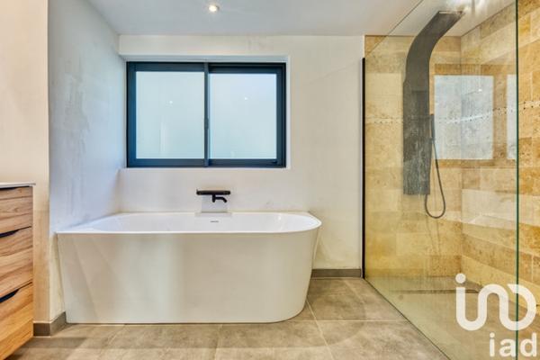 Maison à vendre 6 pièces 185 m² Carignan-de-Bordeaux