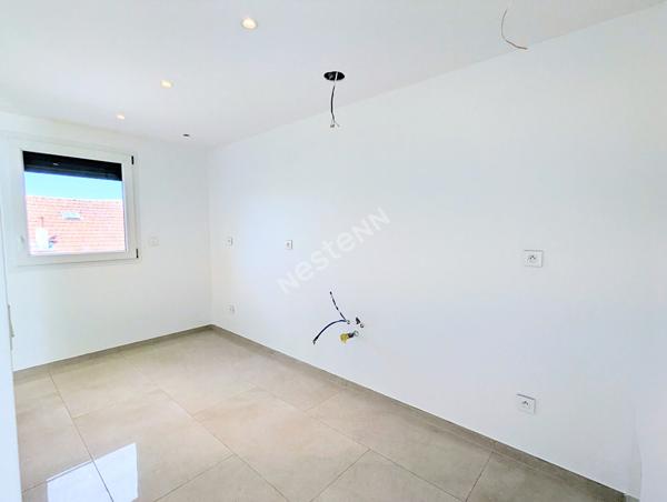 Maison contemporaine neuve 8 pièces à vendre à Reims -