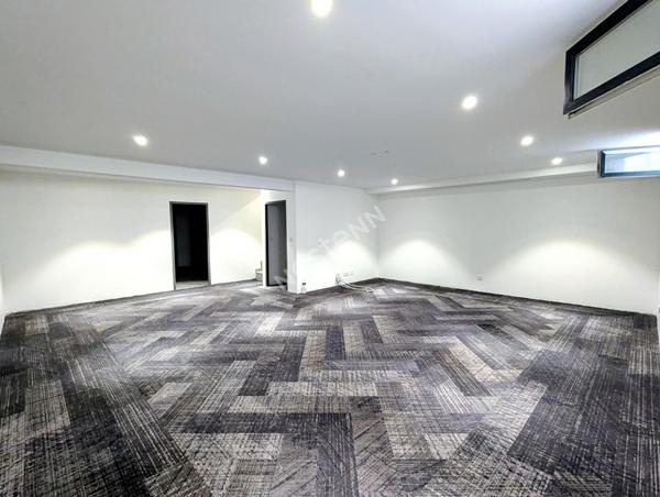 Maison contemporaine neuve 8 pièces à vendre à Reims -